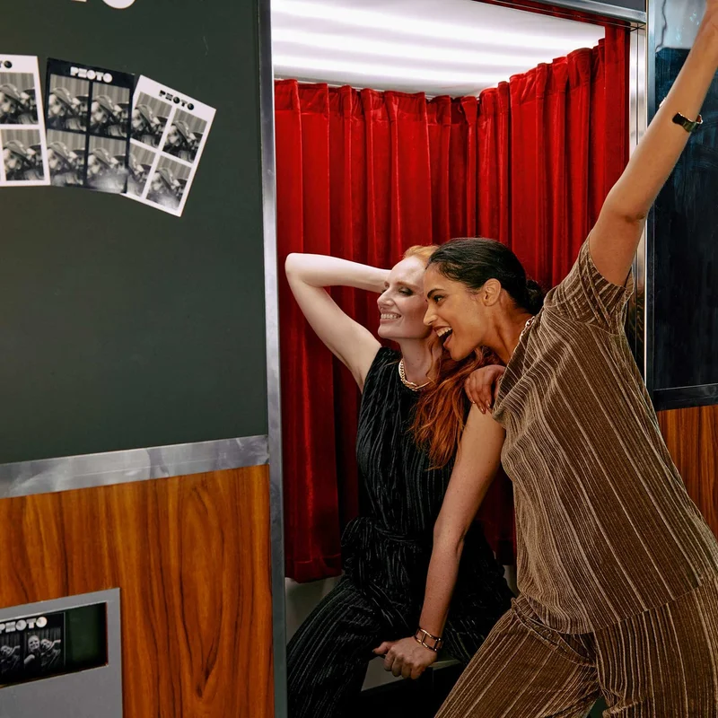 Kiabi Loose-Fit Corduroy T-Shirt Brown